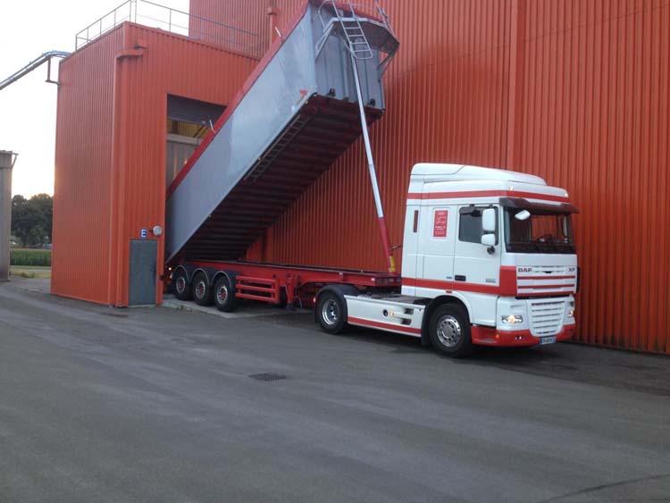 Transport de containers à Doué-en-Anjou